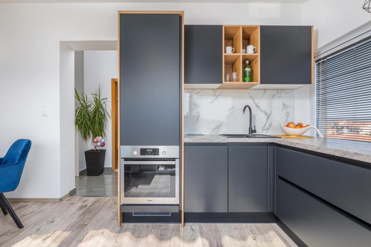 Apartman Nina Fazana Bagian luar foto