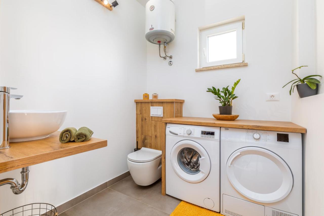 Apartman Nina Fazana Bagian luar foto